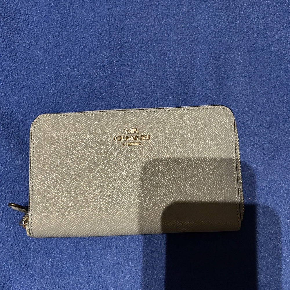 Too many wallets